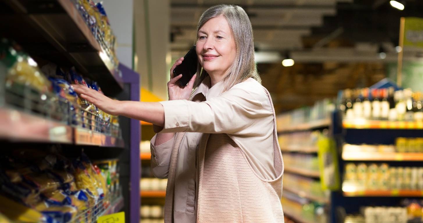 12 Items Retirees Should Buy at the Dollar Store to Save Big ...