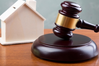 Real estate sale auction