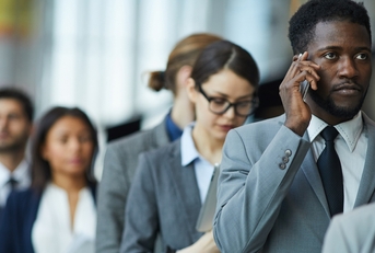 airport security line