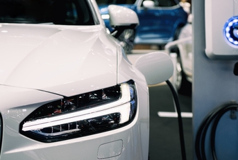 power supply for hybrid electric car charging battery