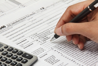 Person filing 1040 tax form