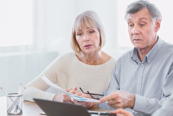 talking to financial advisor