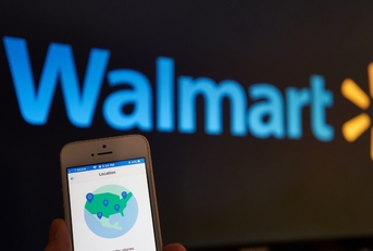 man using walmart mobile app
