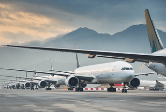 airplanes waiting to taxi