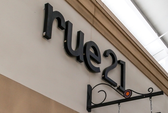 rue21 sign outside store