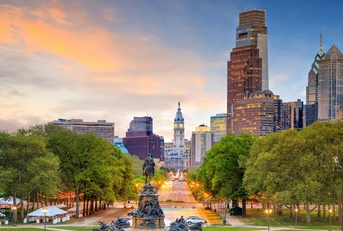 philadelphia downtown skyline at sunset