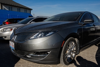 gray lincoln mkz car