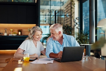 couple at home for social security benefits