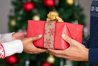 Exchanging Christmas gift