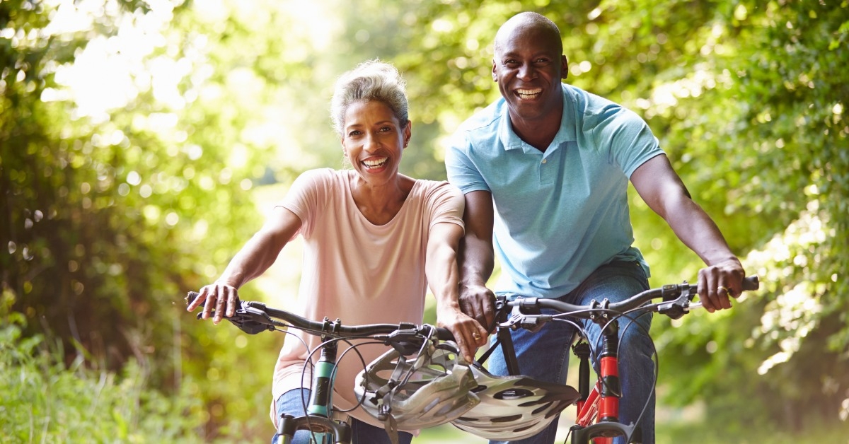 couple riding bikes