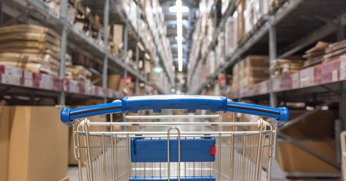 Warehouse storage of retail merchandise shop