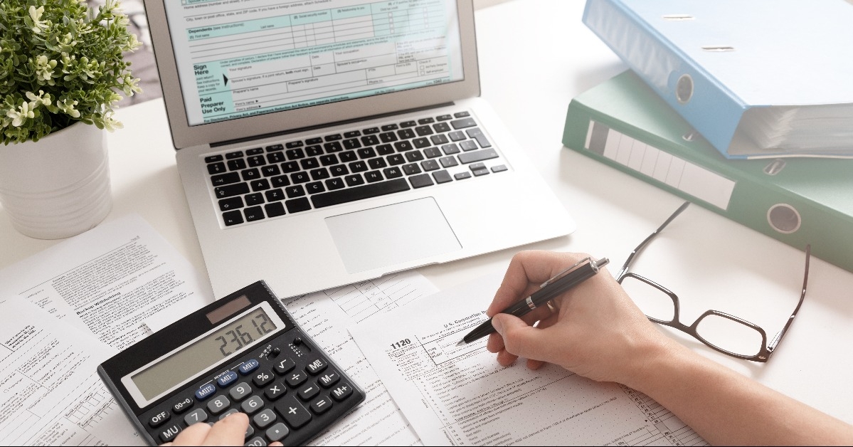 accountant working with US tax forms