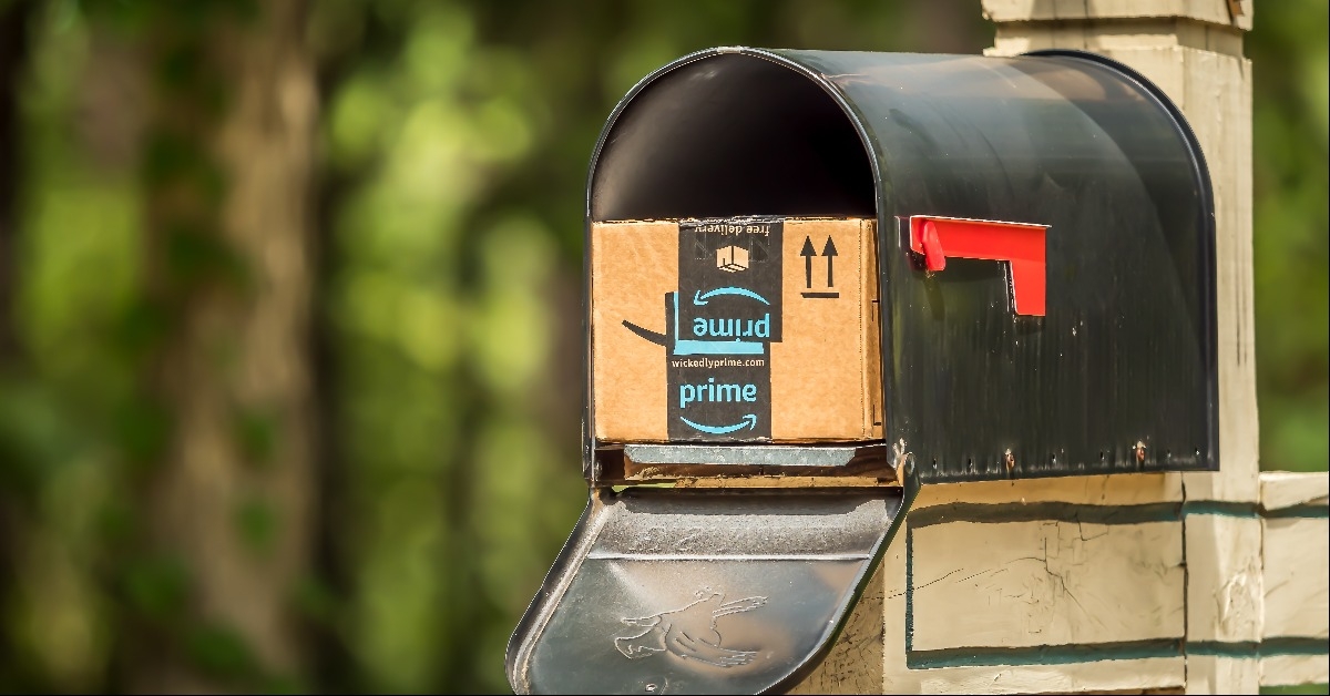 Amazon prime box delivered to residential mailbox