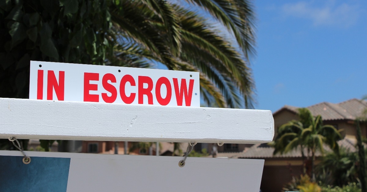 escrow sign on California home