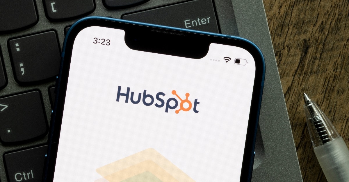 HubSpot logo seen on its mobile app login page on an iPhone