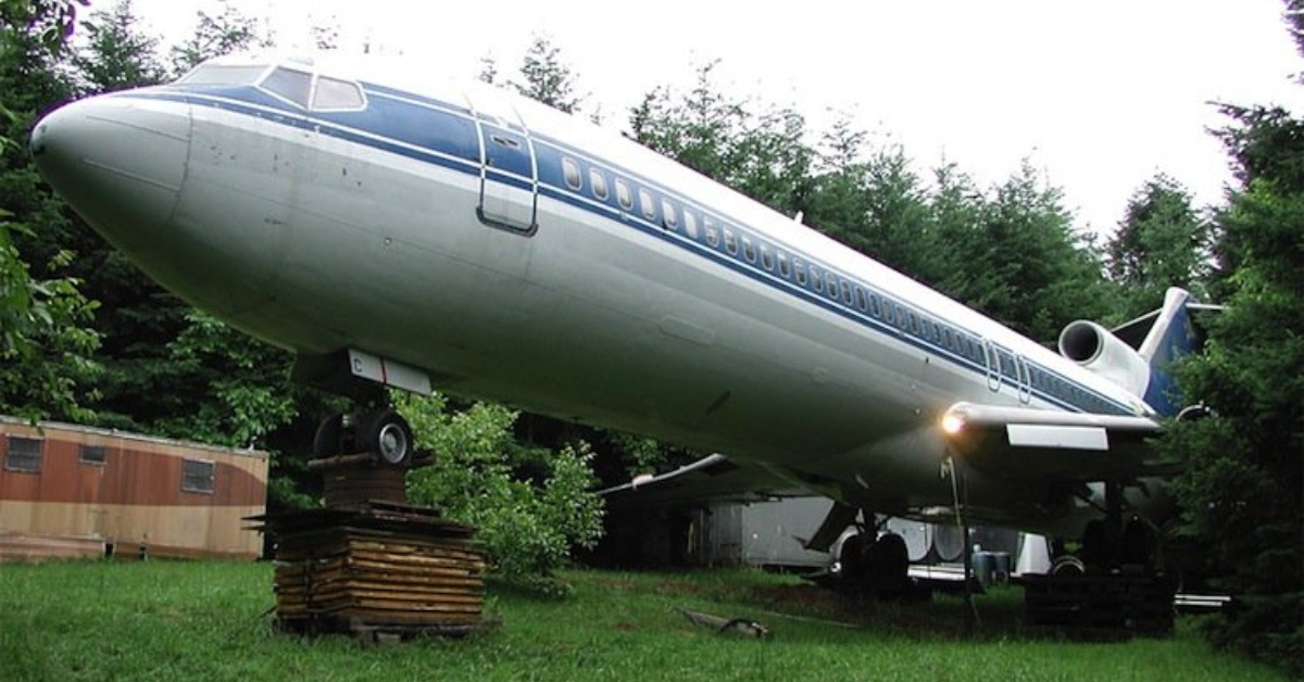 Plane converted into house