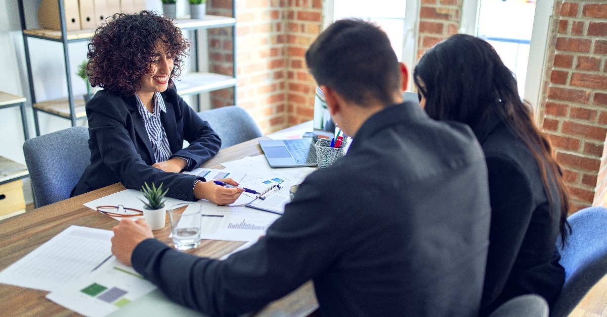 couple applying for mortgage