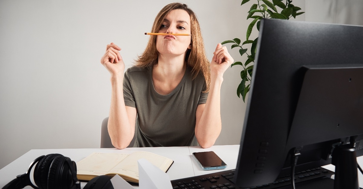 woman procrastinate at home workplace