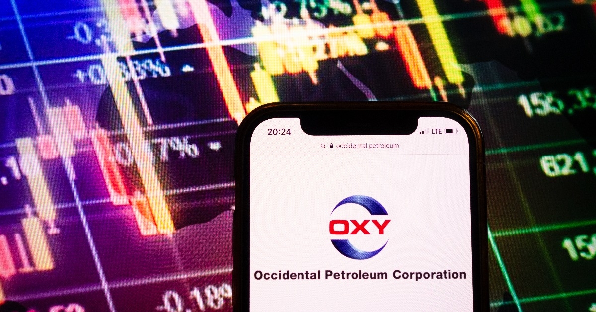 smartphone displaying logo of Occidental Petroleum 