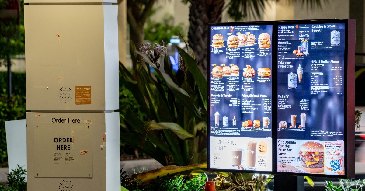 digital menu at a Mcdonalds drive through