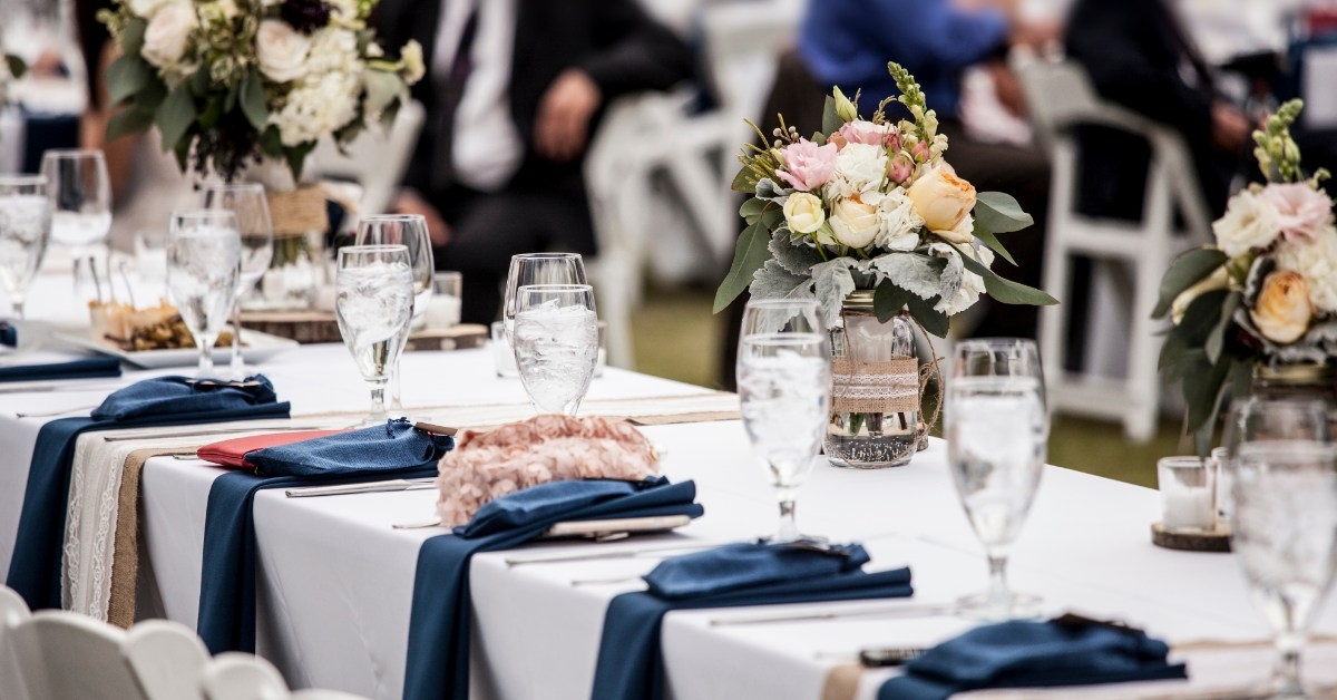 wedding reception tables with arrangements