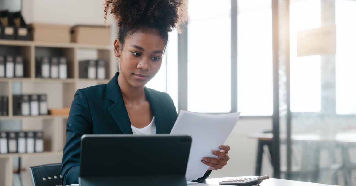 female stock market trader