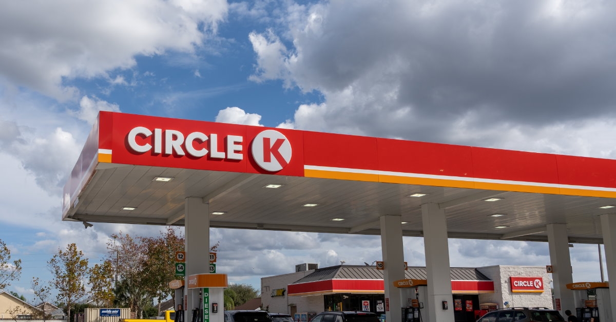 circle k convenience store with gas station during day time in orlando