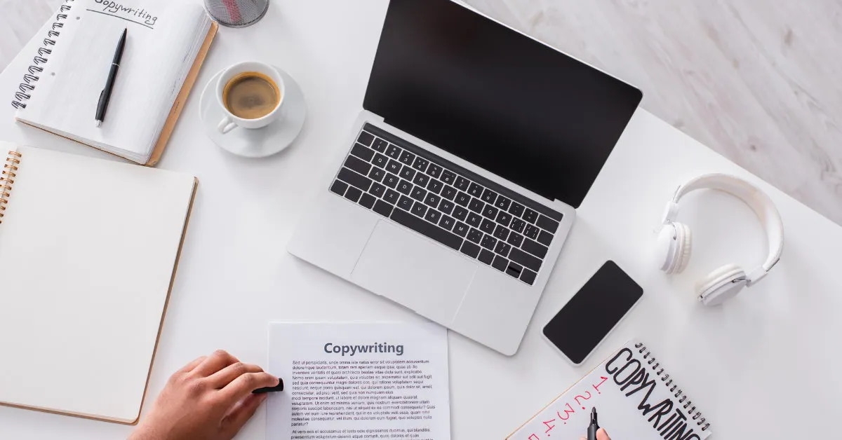 man taking notes on copywriting 