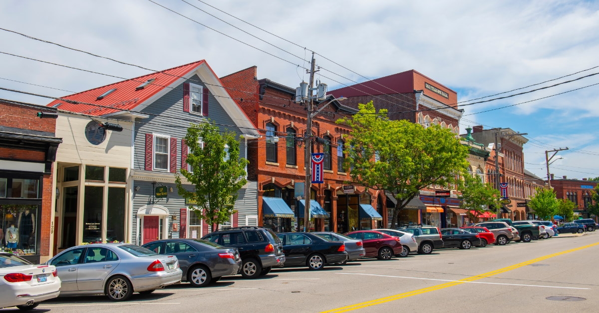 new hampshire commercial buildings with cars parked