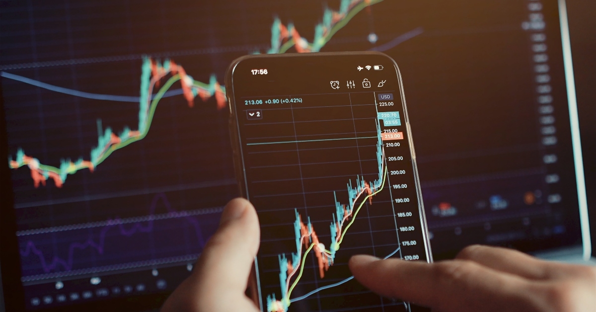 stock market trader analyzing bitcoin price trend