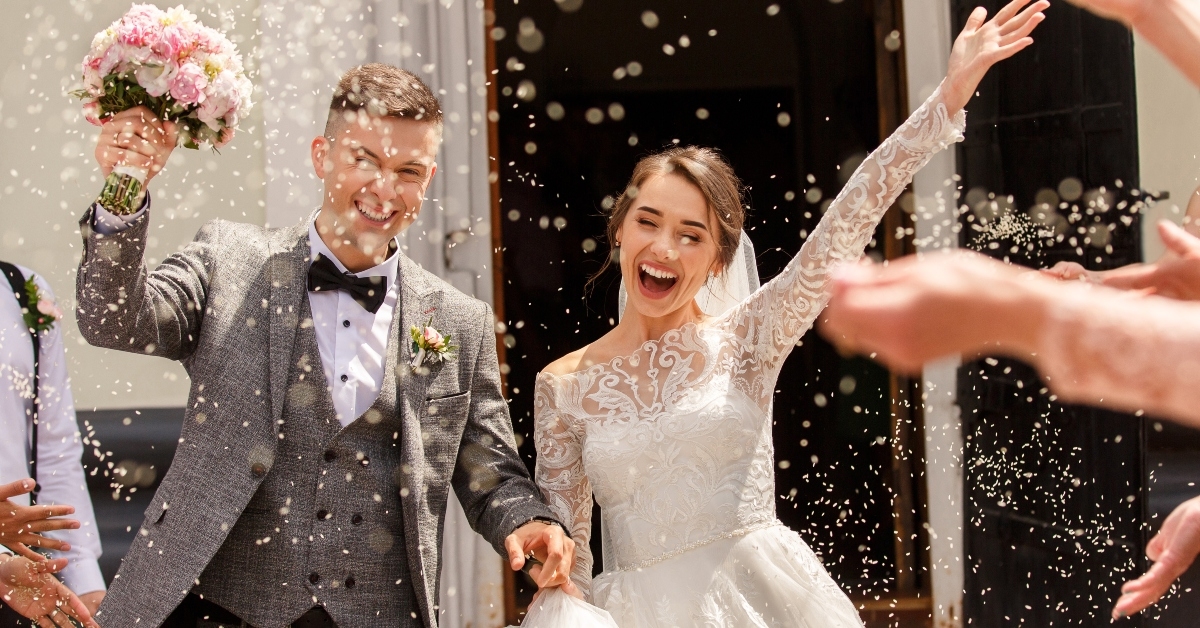 wedding tradition sprinkled with rice and grain