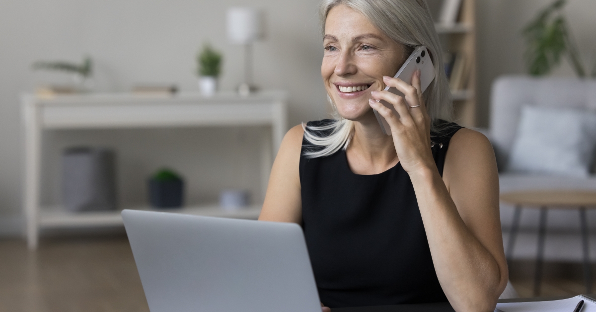 middle aged entrepreneur woman talking on cellphone