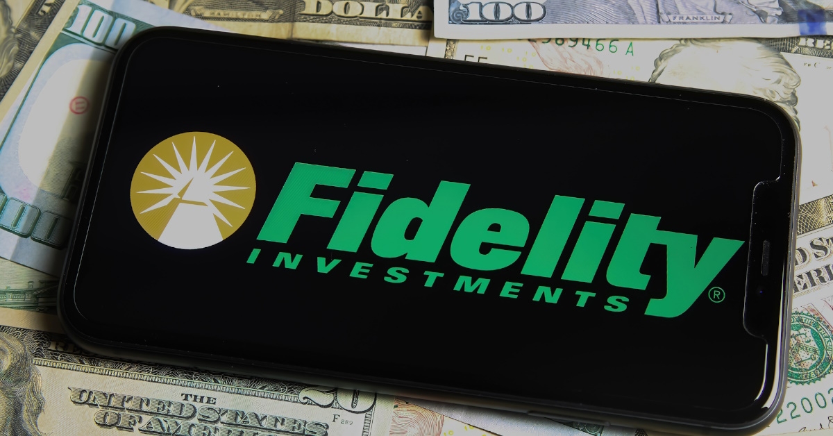fidelity investments app on smartphone 