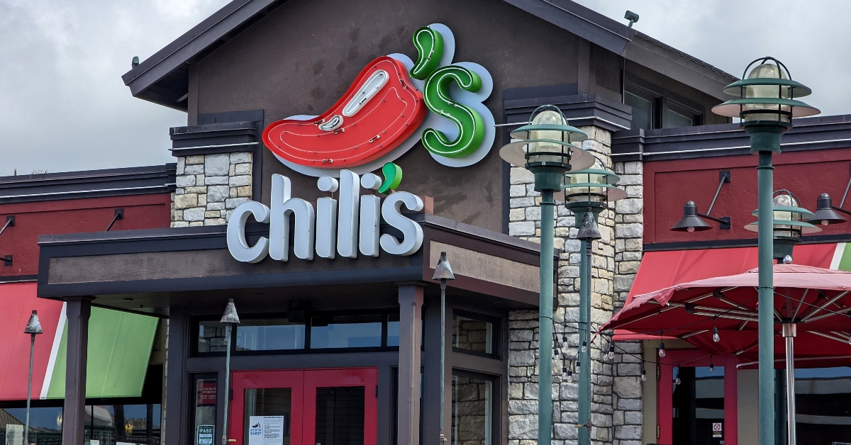 Chili's restaurant building entrance