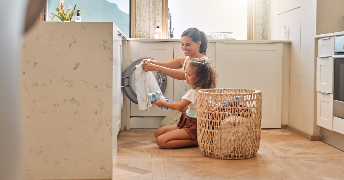 washing machine with mother and daughter