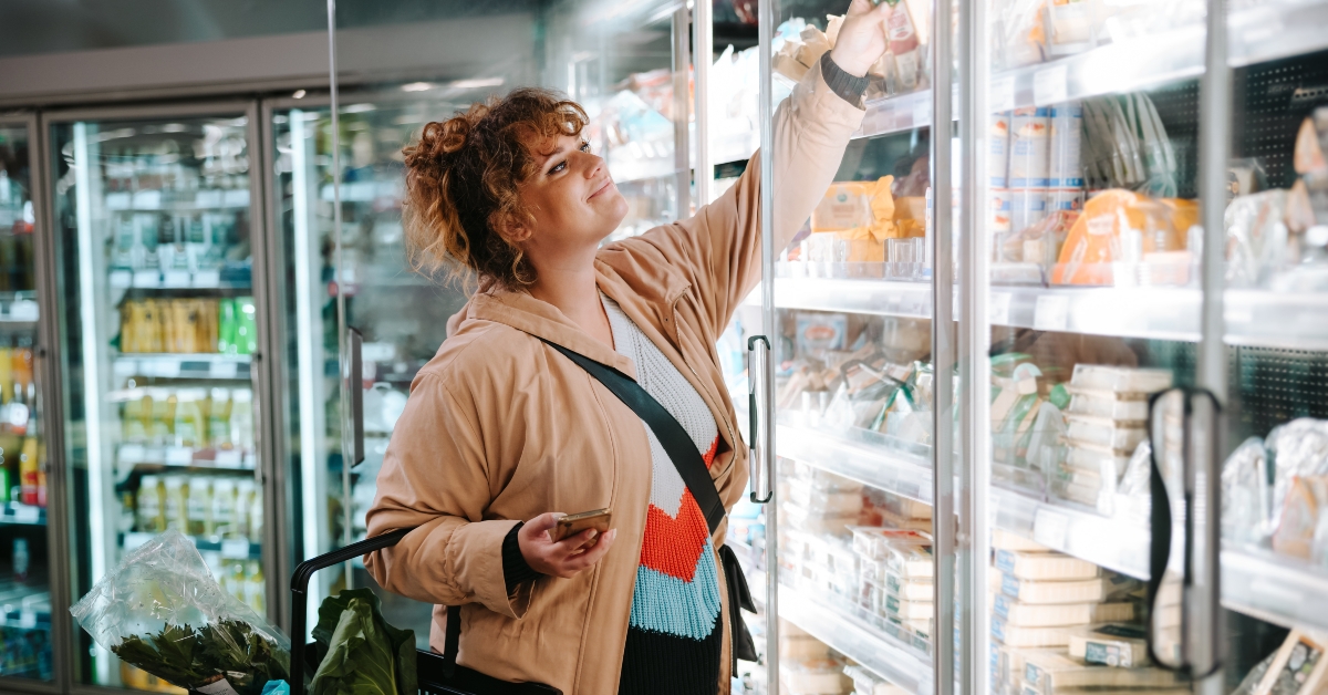woman shopping groceries 