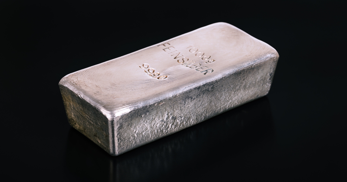 one kilogram cast silver bar