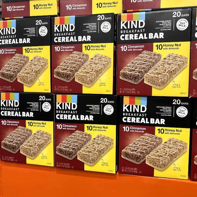 Kind breakfast cereal bar