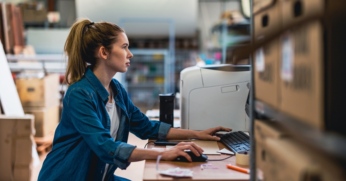 supply chain manager