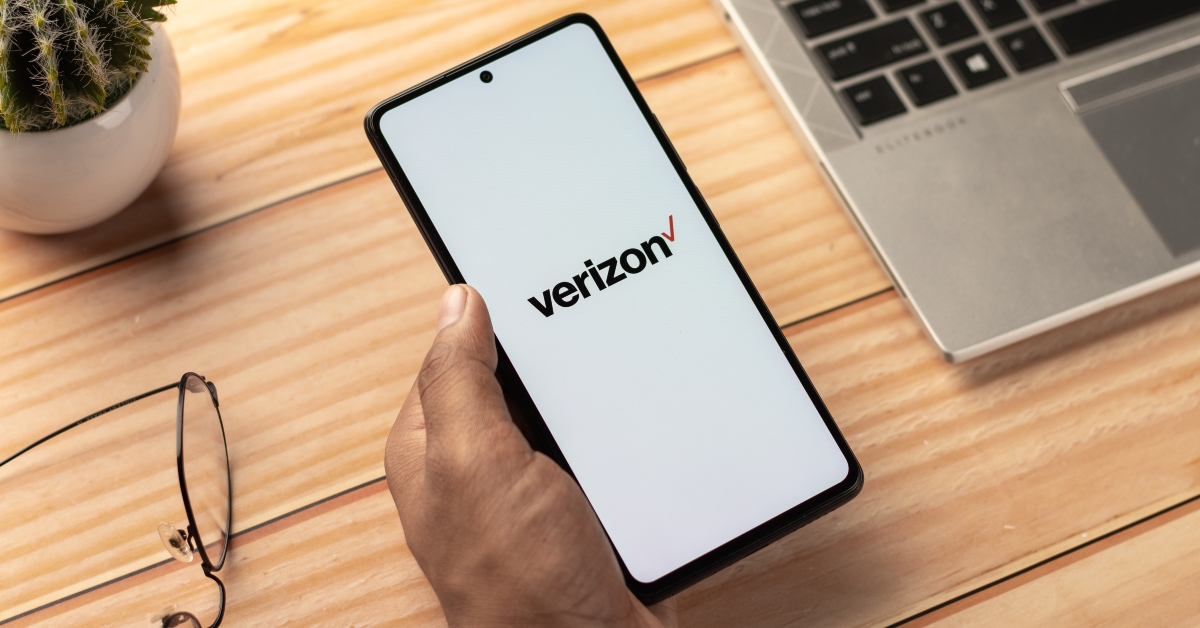 Verizon Communications on phone screen