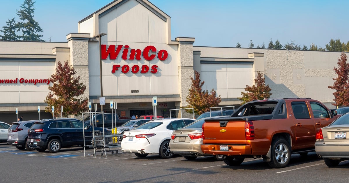 winco food store entrance