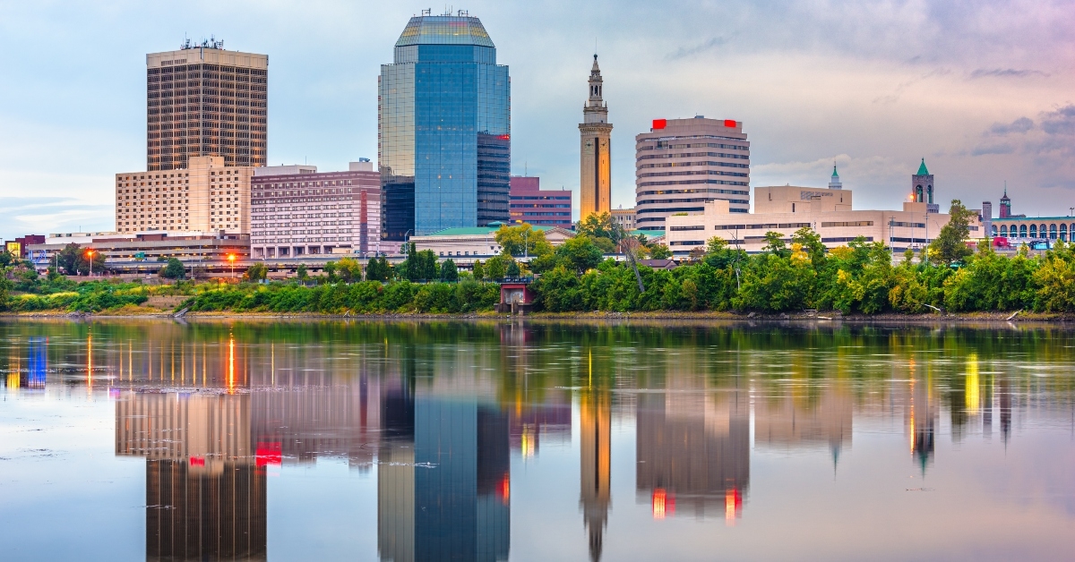 Springfield, Massachusetts, USA downtown skyline