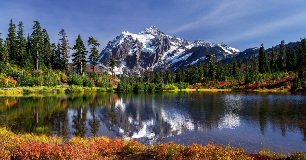 picture lake reflecting Mount Shuksan
