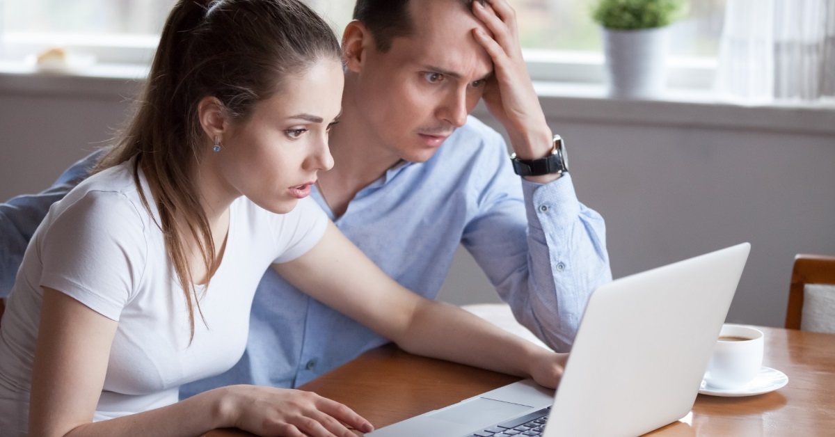 couple upset about online fraud