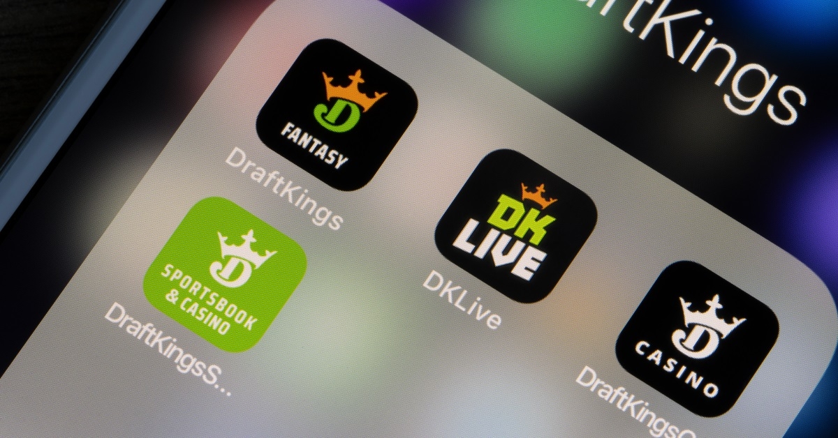 draftkings applications on smartphone homepage