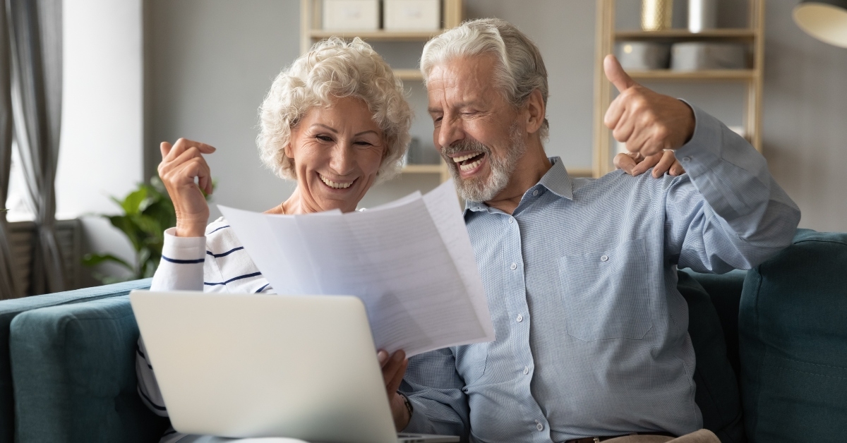 70s spouses check documents