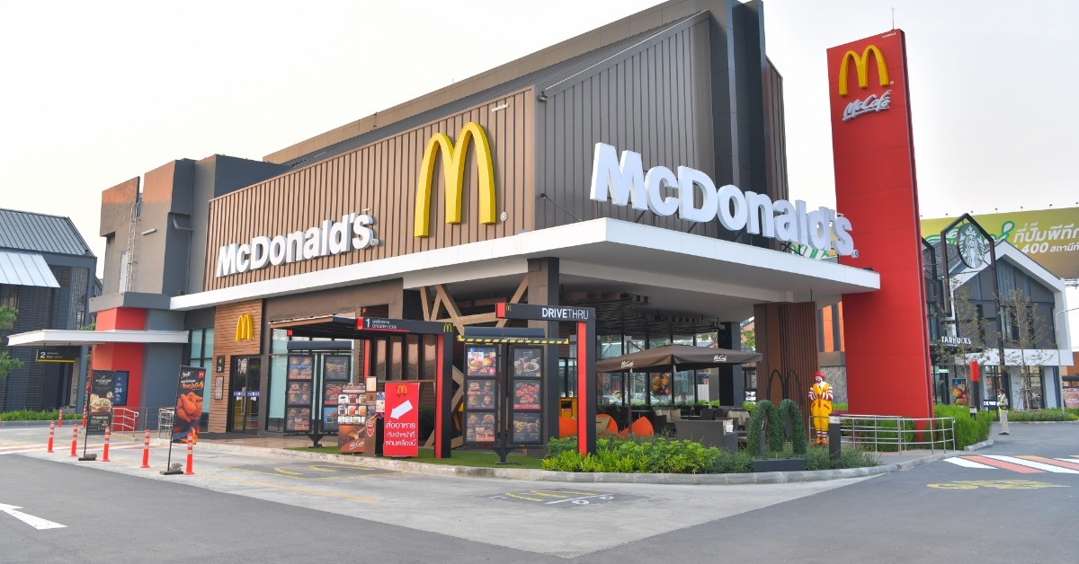 thailand mcdonalds from outside 