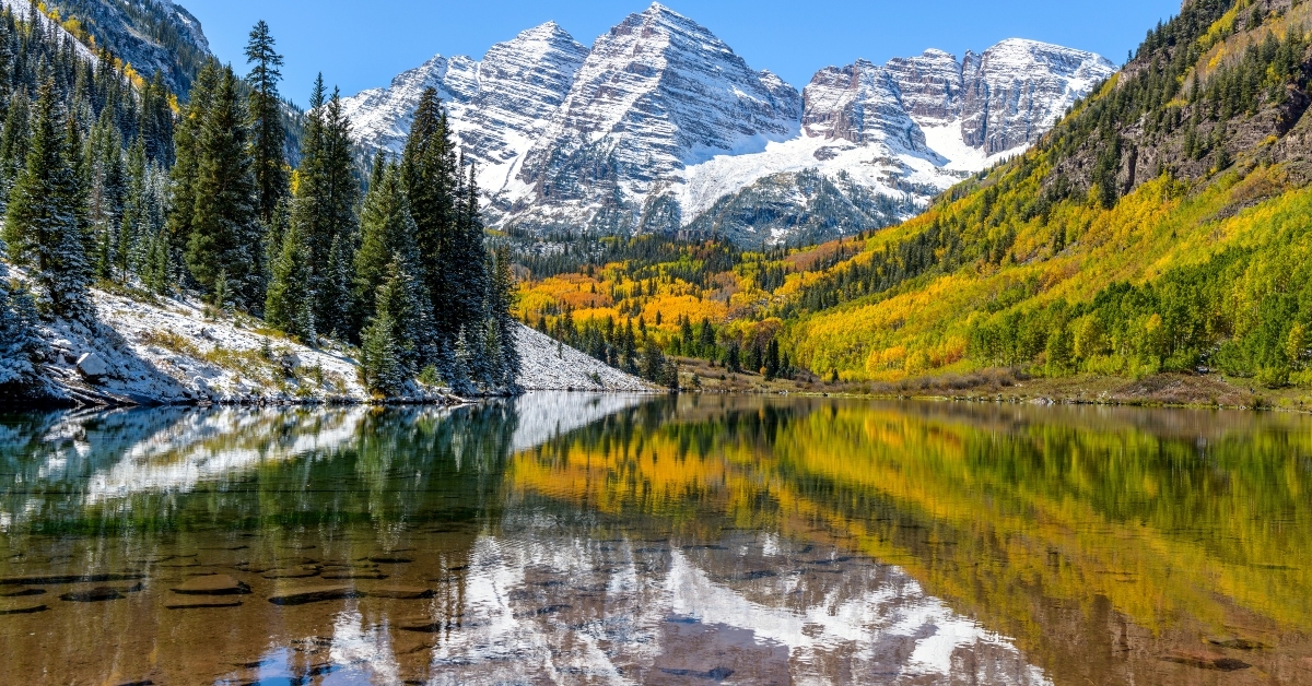crystal clear maroon lake