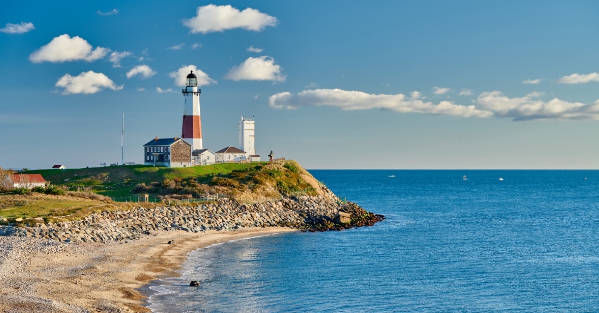montauk lighthouse and beach