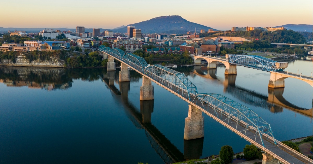 sunrise at downtown chattanooga tennessee